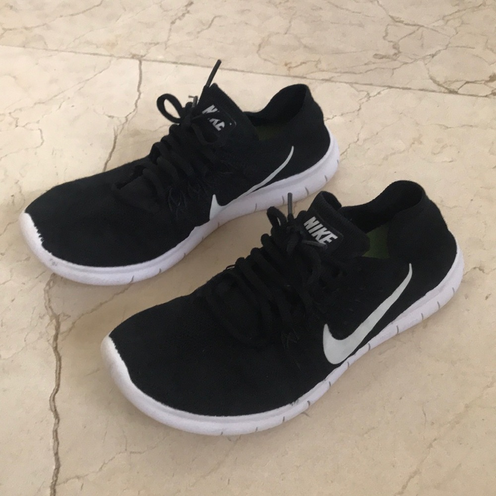 Nike Freerun Flyknit *SIZE 9.5 BUT FITS LIKE 9*